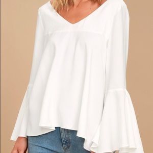 MOON RIVER MARLEE WHITE BELLE SLEEVE TEE